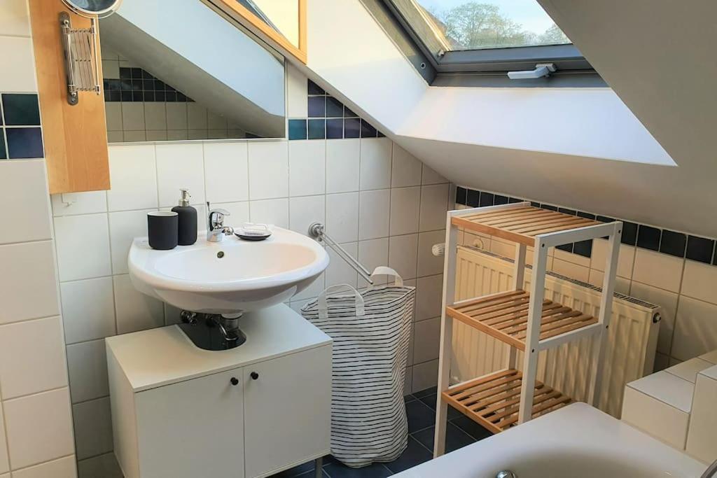מארל Modernes Und Ruhiges Appartement Mit Loggia מראה חיצוני תמונה