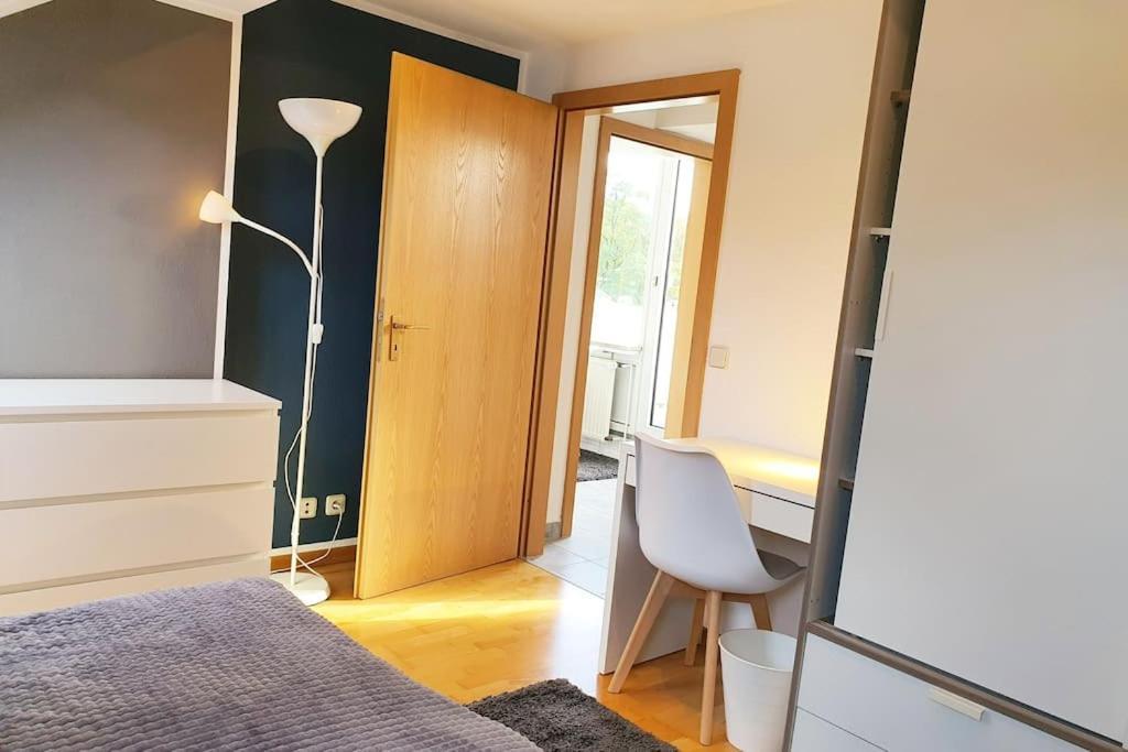 מארל Modernes Und Ruhiges Appartement Mit Loggia מראה חיצוני תמונה