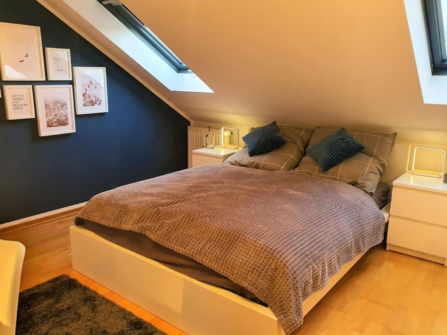 מארל Modernes Und Ruhiges Appartement Mit Loggia מראה חיצוני תמונה