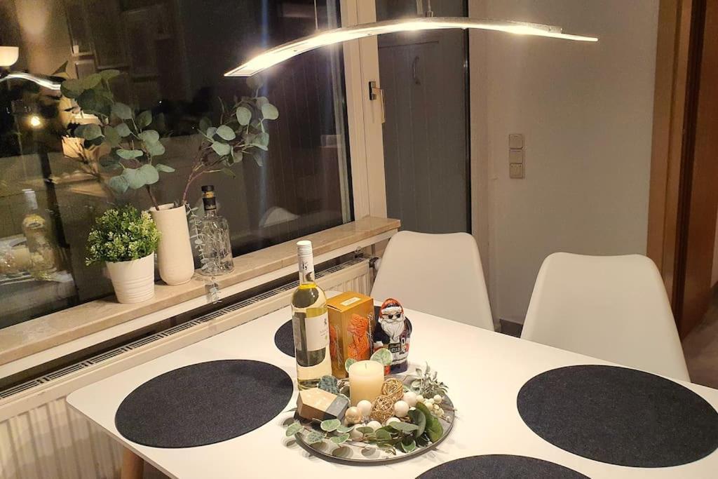 מארל Modernes Und Ruhiges Appartement Mit Loggia מראה חיצוני תמונה
